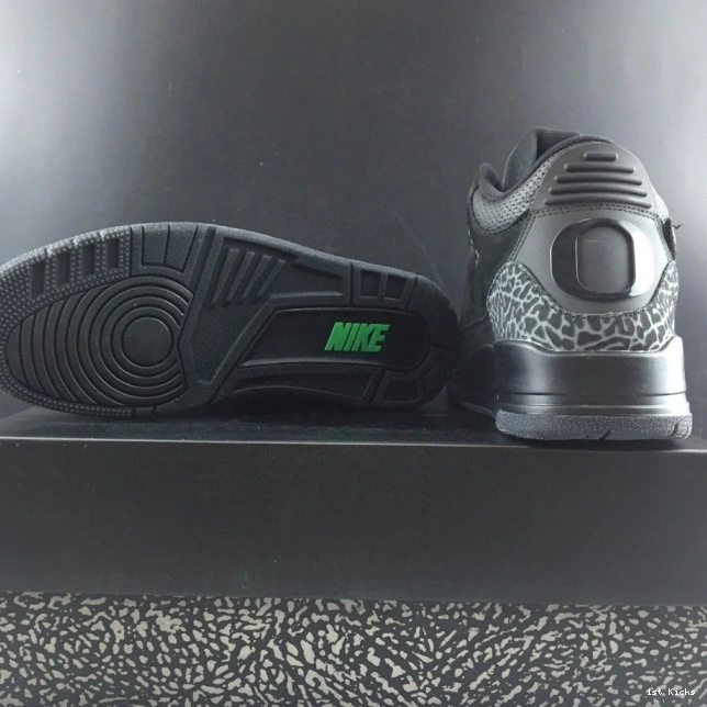 1st Kicks Retro SportInspired Air 3 966 AJ3- Oregon Jordan Duck 1103